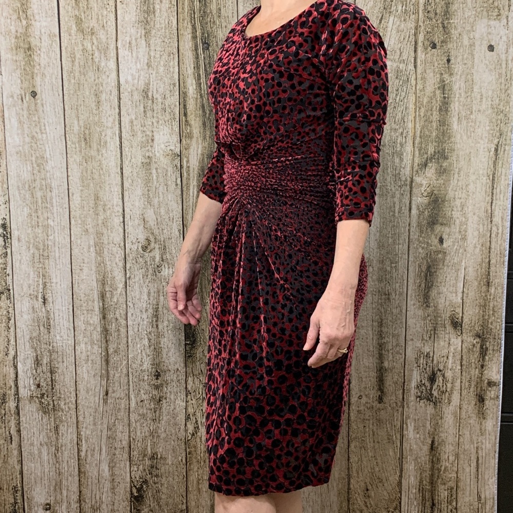 NWT Sexy Gathered Dress by Taylor size 8